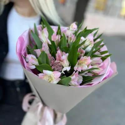 Букет из альстромерий «Маргарита» 9 шт. — фото 1