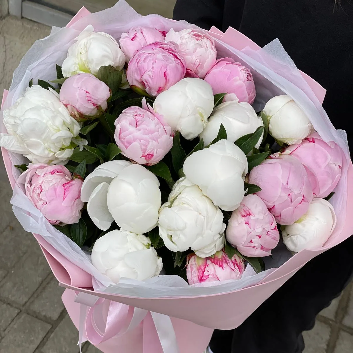 Букет пионов «Два цвета»