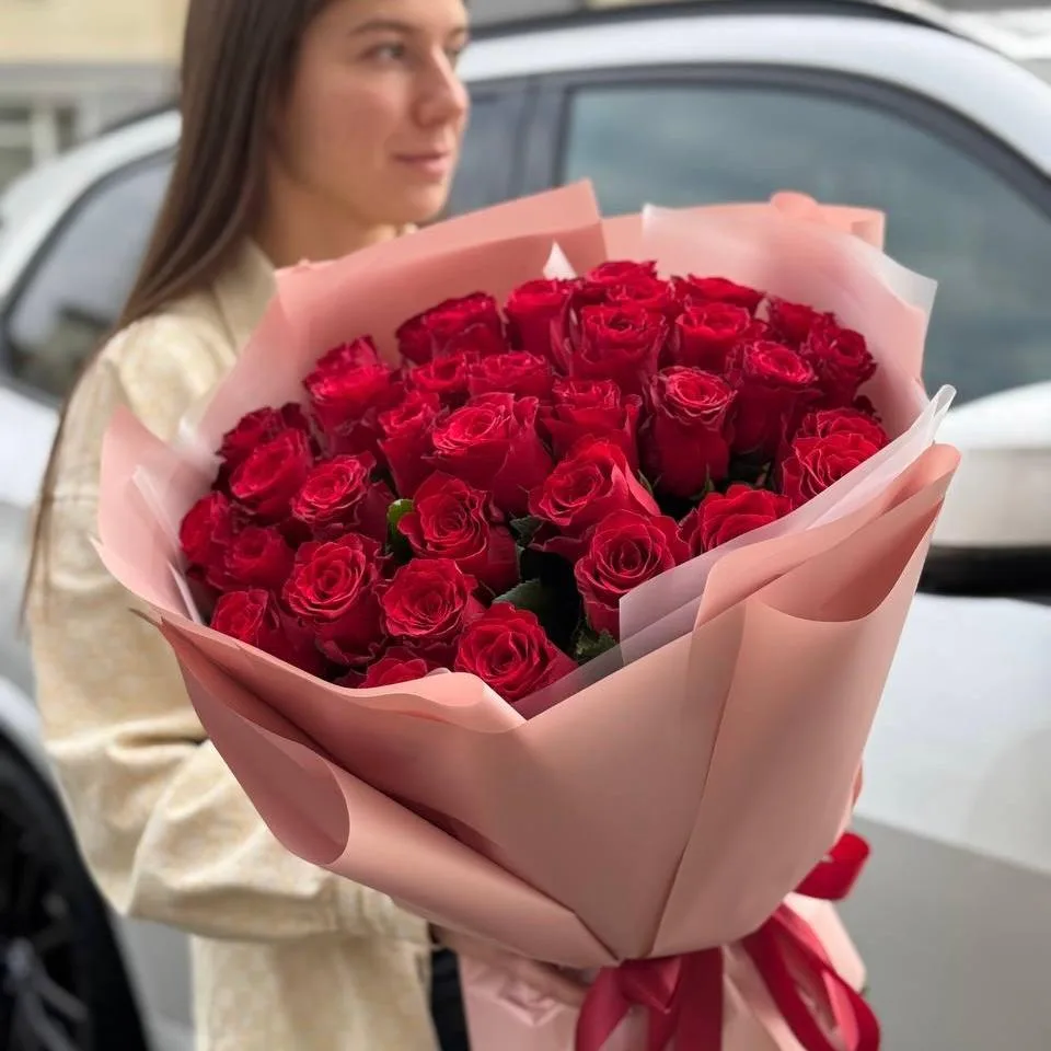 Букет роз «С любовью»