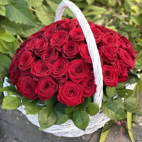Цветы в корзине «Личное солнце» 51 роза